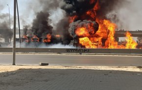 إصابة شخصين وتفحم 7 سيارات جراء حريق ضخم بمصر+صور