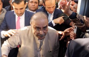 اتهامات جديدة تحيط بالرئيس الباكستاني الأسبق آصف زرداري 