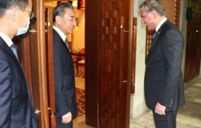باكستان والصين تتفقان على مكافحة كورونا وتعزيز التعاون  