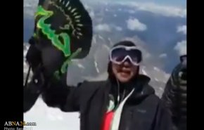 اهتزاز پرچم امام حسین (ع) در بلندترین رشته کوه قفقاز روسیه + فیلم