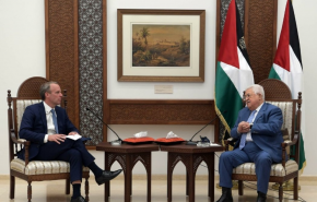 وزير خارجية بريطانيا يلتقي رئيس السلطة الفلسطينية