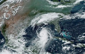  الإعصار لورا 'البالغ الخطورة' يضرب اليابسة الأميركية
