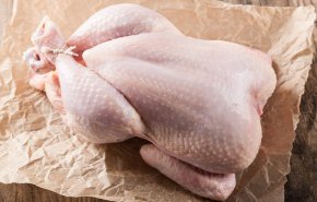 الدجاج الطازج قد يصبح سامًا..نصائح للتخزين الآمن لمدة 9 أشهر
