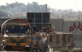 الجيش التركي يدخل رتلا عسكريا الى شمال سوریا