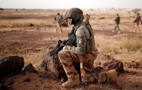 فرنسا تؤكد مقتل اثنين جنودها من في مالي
