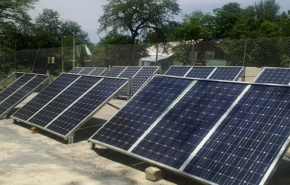 12 محطة للطاقة الشمسية تدخل الخدمة في مدينة قم المقدسة