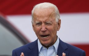 بايدن: ترامب ارتكب خيانة بتهوينه من شأن فيروس كورونا