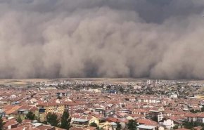  طوفان مهیب شن، آنکارا را در تاریکی فرو برد + فیلم