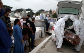 وفيات كوورنا في العالم تقترب من 930 ألفا