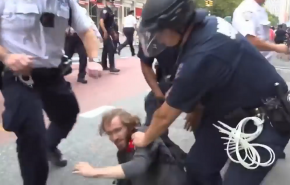 اعتقال محتجين بنيويورك اثر إجراءات عمليات جراحية غير مشروعة لمهاجرات