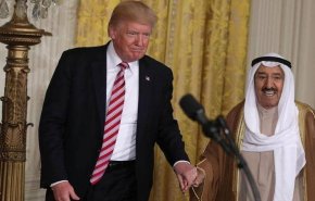 ترامب يقلد أمير الكويت وساماً نادراً..هل هذا 