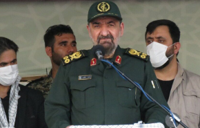 رضائي : انتقام إيران سيستمر حتى طرد امريكا من المنطقة