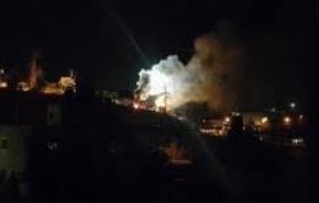تصاویری از پرتاب بطری های آتش زا به سمت خودروهای نظامیان صهیونیست