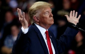 رغم الدمار.. ترامب يتفاخر: لولا قرارتي لارتفعت وفيات كورونا