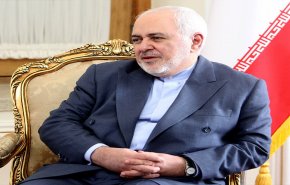 ظريف: ايران لا تعبأ بمن يتولى رئاسة امريكا اهتمامها بسياساته