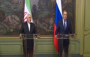 ظريف ولافروف يؤكدان استمرار تعاون البلدين رغم الضغوط الأميركية