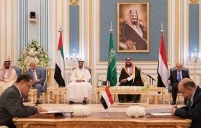متحد امارات، دولت «هادی» را به کارشکنی در اجرای توافقنامه ریاض متهم کرد