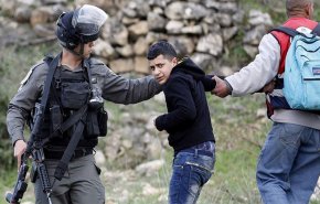 قوات الاحتلال تعتقل 3 شبان من القدس وبيت لحم