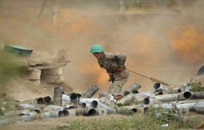 باكو تهدد يريفان بتدمير أهداف عسكرية في ارمينيا