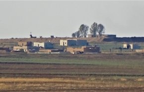 قوات تركية ومسلحون يرفعون سواتر ترابية حول قرى تحت سيطرتهم