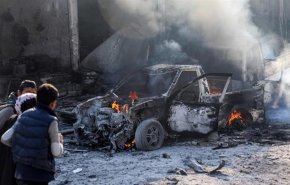 بالفيديو.. جرح 4 اشخاص في انفجار سيارة بعفرين السورية