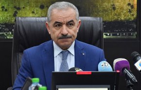 اشتية يوجه بشراء لقاح كورونا وإرسال 20 ألف مسحة إلى غزة