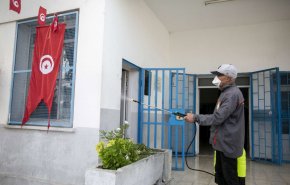 تونس تفرض حظر تجول ليلي في عدة مناطق بينها العاصمة 
