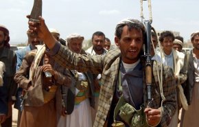 یک فرمانده ائتلاف سعودی: حوثی‌ها بدون هرگونه مقاومتی در حال پیشروی هستند