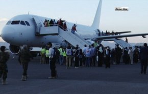 مراسل العالم: وصول طائرتين إلى مطاري عدن وصنعاء لاستكمال عملية تبادل الأسرى