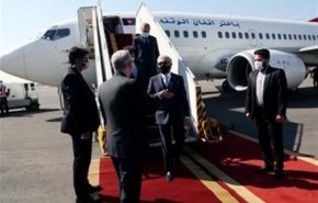 رئيس المجلس الأعلى للمصالحة الأفغانية يصل إلى طهران