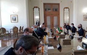 ظريف يستقبل رئيس المجلس الأعلى للمصالحة الأفغانية