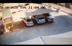 فيديو مرعب لانهيار موقف للسيارات في السعودية