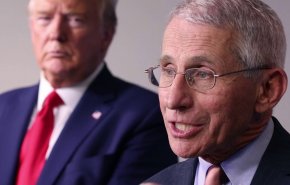 ترامب يصف كبير خبراء الأمراض المعدية لديه 