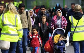 ألمانيا تدرس ترحيل آلاف اللاجئين السوريين