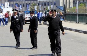 مصر.. موظف يحاول قتل 4 أشخاص والانتحار بسبب خلافات زوجية