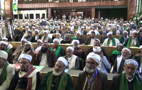 شاهد.. علماء اليمن يدينون سقوط النظام السوداني في مستنقع التطبيع  