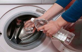 ۵ فایده ریختن سرکه در ماشین لباسشویی