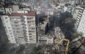 عدد ضحايا الزلزال في تركيا يصل إلى 100 شخص