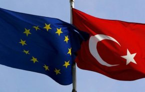 مسؤول أوروبي يدعو تركيا للانتظار 30 عاما قبل الانضمام إلى الاتحاد الأوروبي