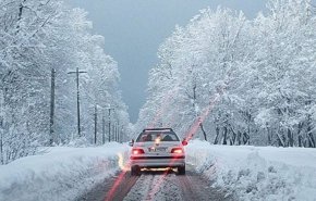 بارش برف و باران در جاده‌های ۱۴ استان کشور