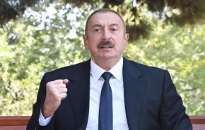 رئيس أذربيجان يتجول في سيارة مصفحة في قره باغ + فيديو