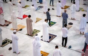 الإمارات تعيد فتح المساجد لصلاة الجمعة الشهر القادم بـ'شروط'
