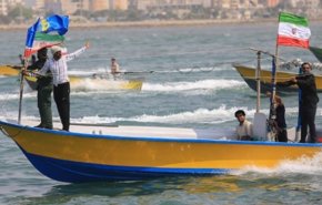 رژه 1000 شناور بسیج در سواحل نیلگون خلیج فارس