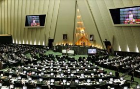 شاهد .. إيران تتخذ أولى خطواتها للرد على اغتيال الشهيد فخري زادة