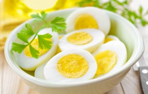 تناول البيض يوميا مفيد ام ضار؟