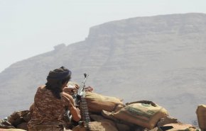 القوات اليمنية تحرر آخر خط دفاعي امام 'المجمع الحكومي' بشمال مأرب