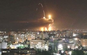 شاهد: خبير عسكري يكشف هدف الغارات الاسرائيلية على سوريا