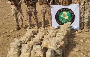 بالصور.. القوات العراقية تعثر على حقل ألغام تابع لـ'داعش' الارهابي