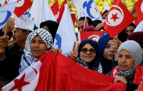إقالات ودعوة لـ'يوم غضب' في تونس إثر مقتل طبيب شاب