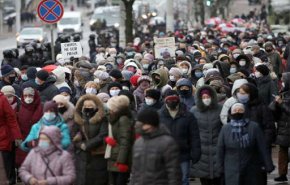 من جديد.. الآلاف يتظاهرون في بيلاروسيا رغم الإعتقالات